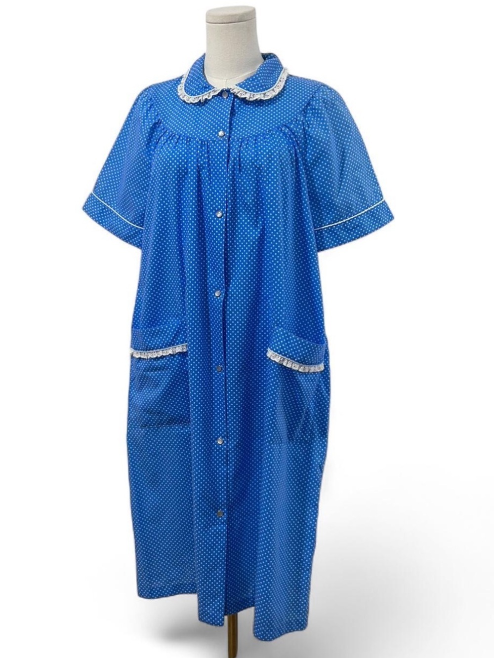 Trad Wife Polka Dot House Dress Peter Pan Collar Front Pockets Button Down Gown
